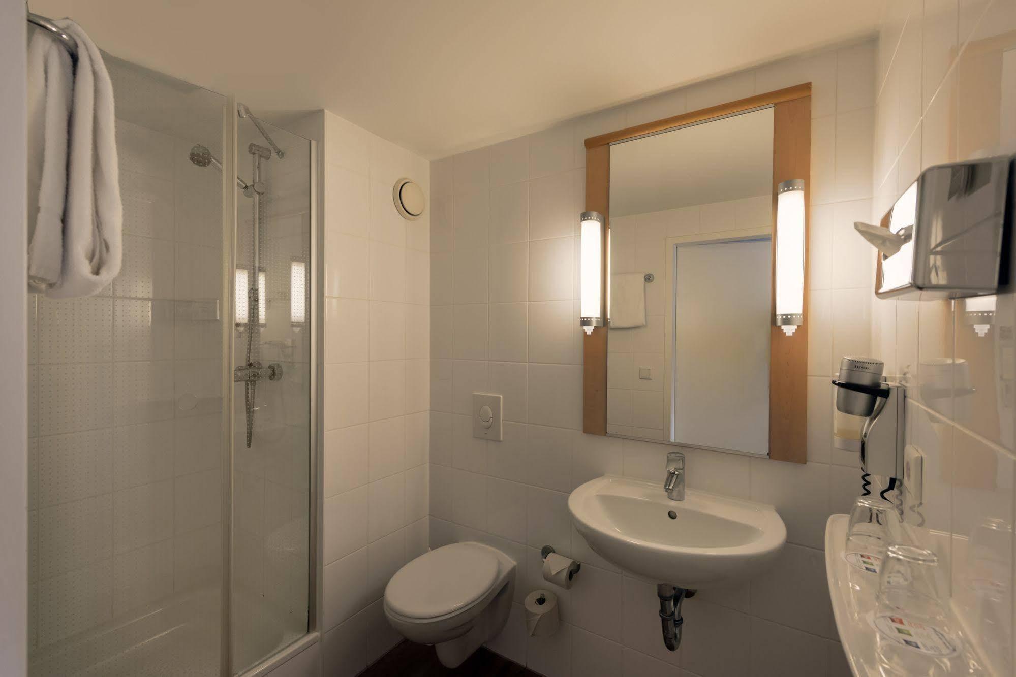 Ibis Dortmund West Exterior foto